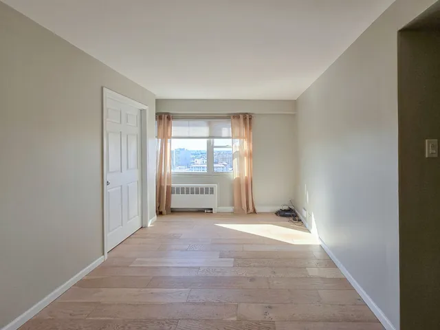 $2,000 | 2909 North Sheridan Road, Unit 1810, Chicago, IL 60657