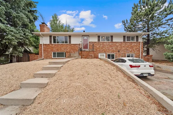 $1,450 | 2352 Circle Colorado Springs, Unit B, Colorado Springs, CO 80909