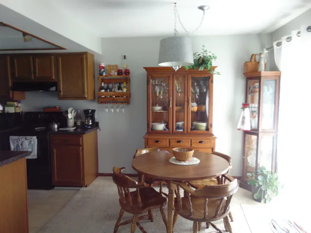 $187,500 | 4930 Pinebrook Drive, Unit 5, Fort Wayne, IN 46804