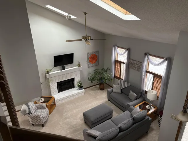 $187,500 | 4930 Pinebrook Drive, Unit 5, Fort Wayne, IN 46804