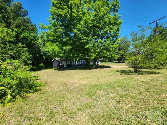 1004 Columbia Road Chester, SC 29706 - Photo 14 of 15 a view of yard with green space