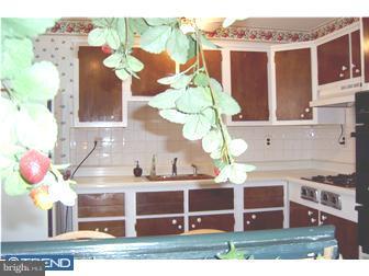 2808 Woodbridge Road Philadelphia, PA 19114 - Photo 2 of 6 Kitchen