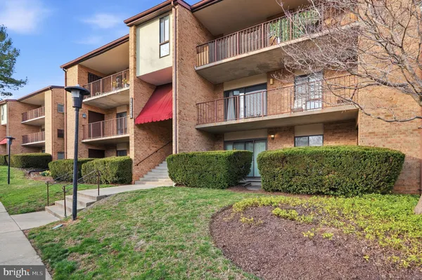$243,000 | 13205 Dairymaid Drive, Unit 63, Germantown, MD 20874