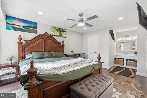 $243,000 | 13205 Dairymaid Drive, Unit 63, Germantown, MD 20874