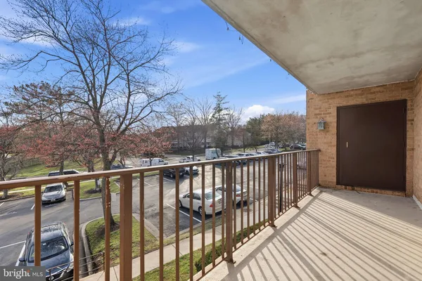 $243,000 | 13205 Dairymaid Drive, Unit 63, Germantown, MD 20874