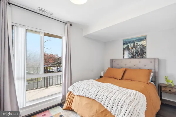 $243,000 | 13205 Dairymaid Drive, Unit 63, Germantown, MD 20874