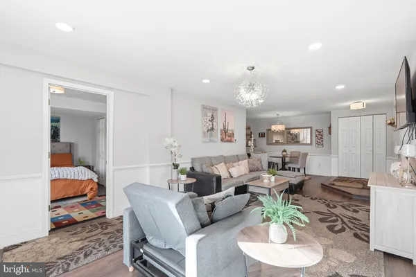 $243,000 | 13205 Dairymaid Drive, Unit 63, Germantown, MD 20874