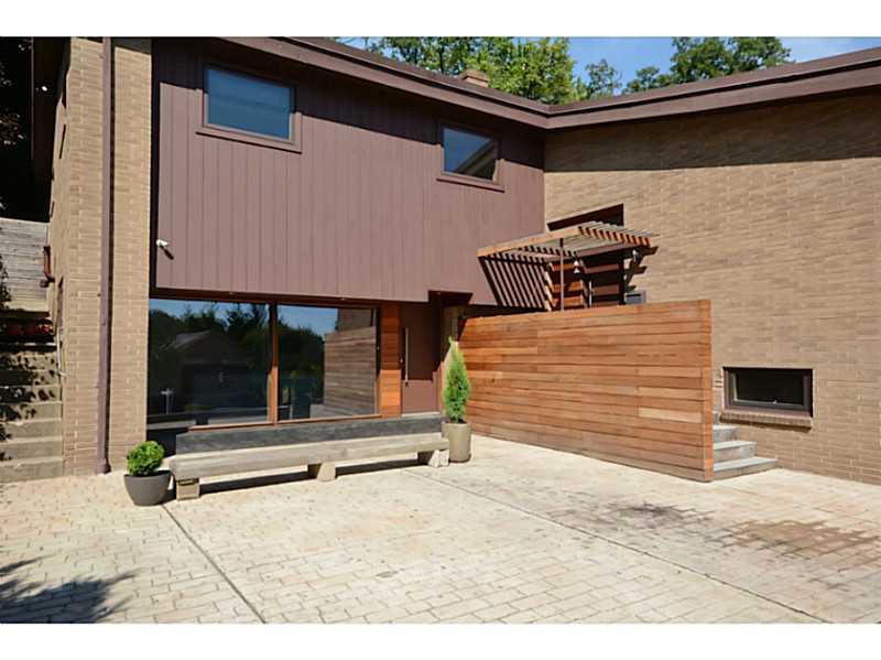 2534 Mt Royal Road Pittsburgh, PA 15217 - Photo 2 of 24 Exterior Front.
