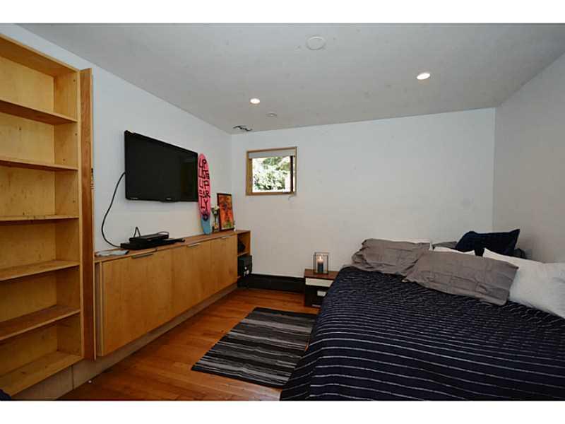 2534 Mt Royal Road Pittsburgh, PA 15217 - Photo 17 of 24 Bedroom.