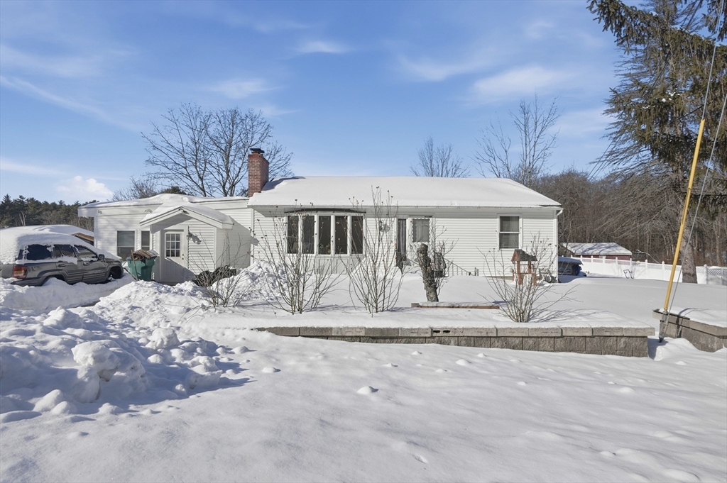 748 Ashby State Road Fitchburg, MA 01420 - Photo 3 of 38