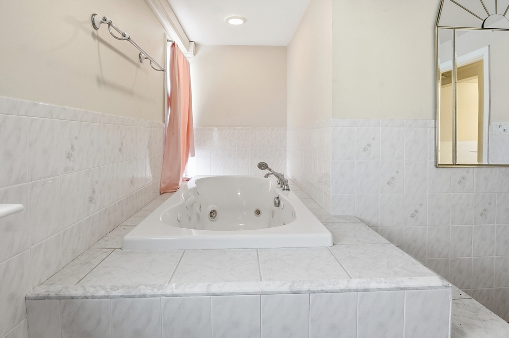 748 Ashby State Road Fitchburg, MA 01420 - Photo 32 of 38