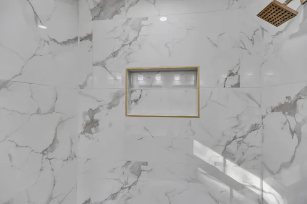 $315,000 | 2054 Shelby Drive, Clarksville, TN 37043