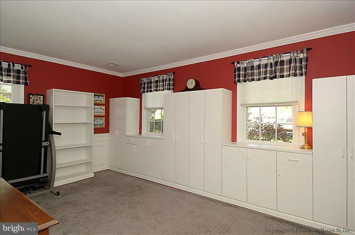 17308 Hughes Road Poolesville, MD 20837 - Photo 27 of 28 Bedroom or Office