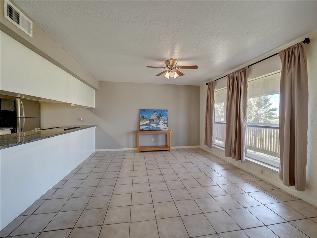 14801 Compass Street, Unit A9 Corpus Christi, TX 78418 - Photo 5 of 18