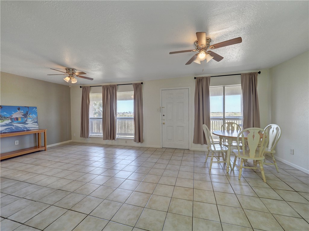 14801 Compass Street, Unit A9 Corpus Christi, TX 78418 - Photo 6 of 18