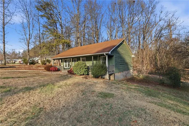 $245,000 | 1811 Yarborough Drive, Greensboro, NC 27405