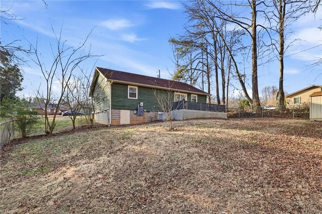 $245,000 | 1811 Yarborough Drive, Greensboro, NC 27405