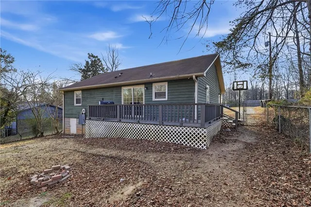 $245,000 | 1811 Yarborough Drive, Greensboro, NC 27405