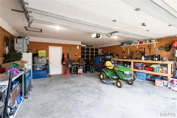 $220,000 | 16650 Walnut Drive, Plato, MO 65552