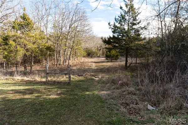 $220,000 | 16650 Walnut Drive, Plato, MO 65552