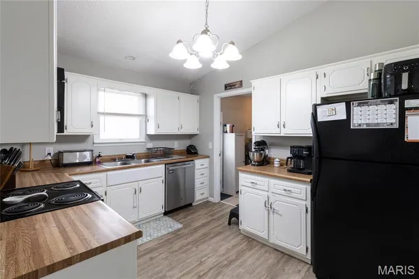 $220,000 | 16650 Walnut Drive, Plato, MO 65552