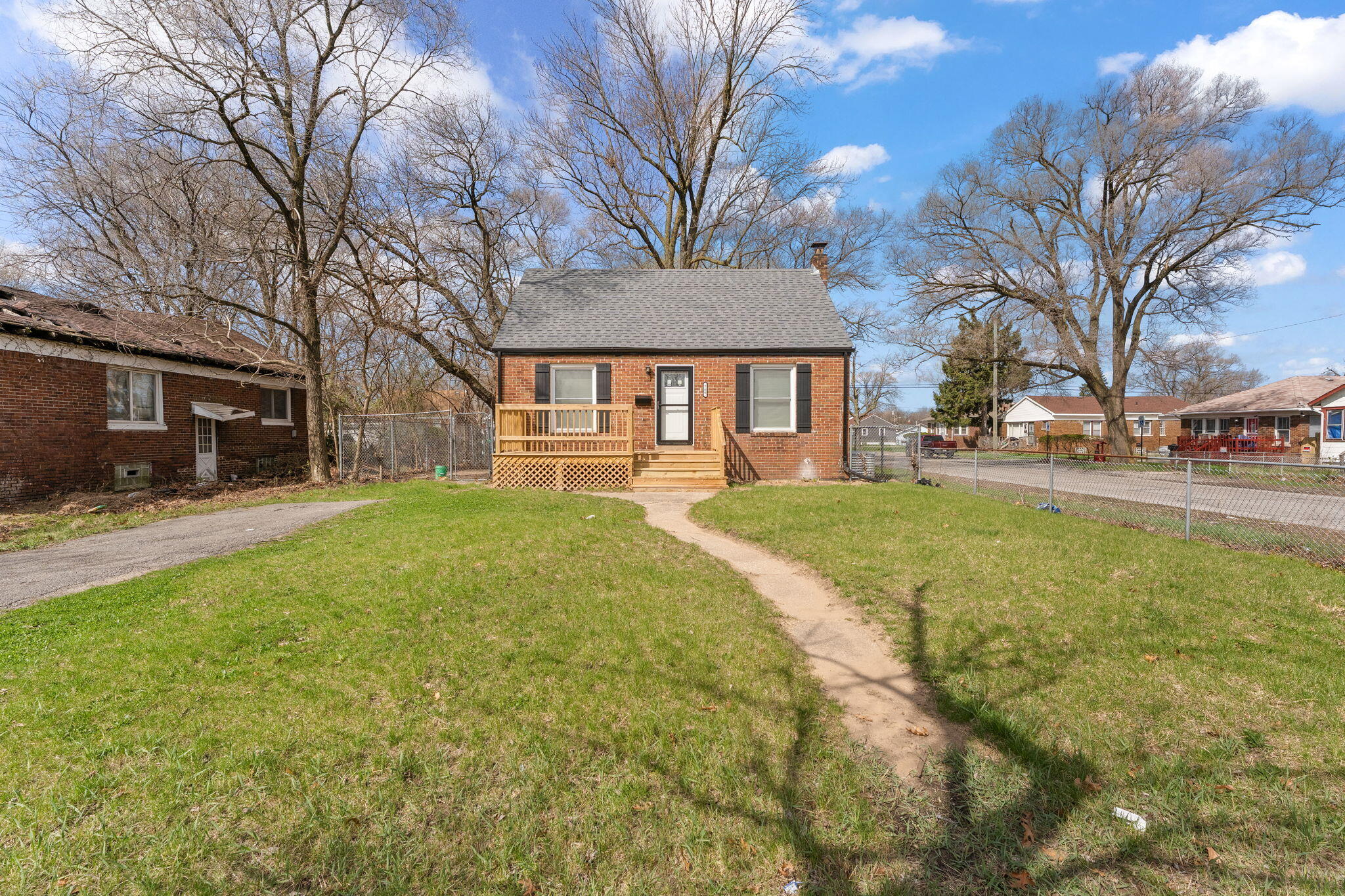 700 Ralston Street Gary, IN 46406 - Photo 2 of 27 2048x1365