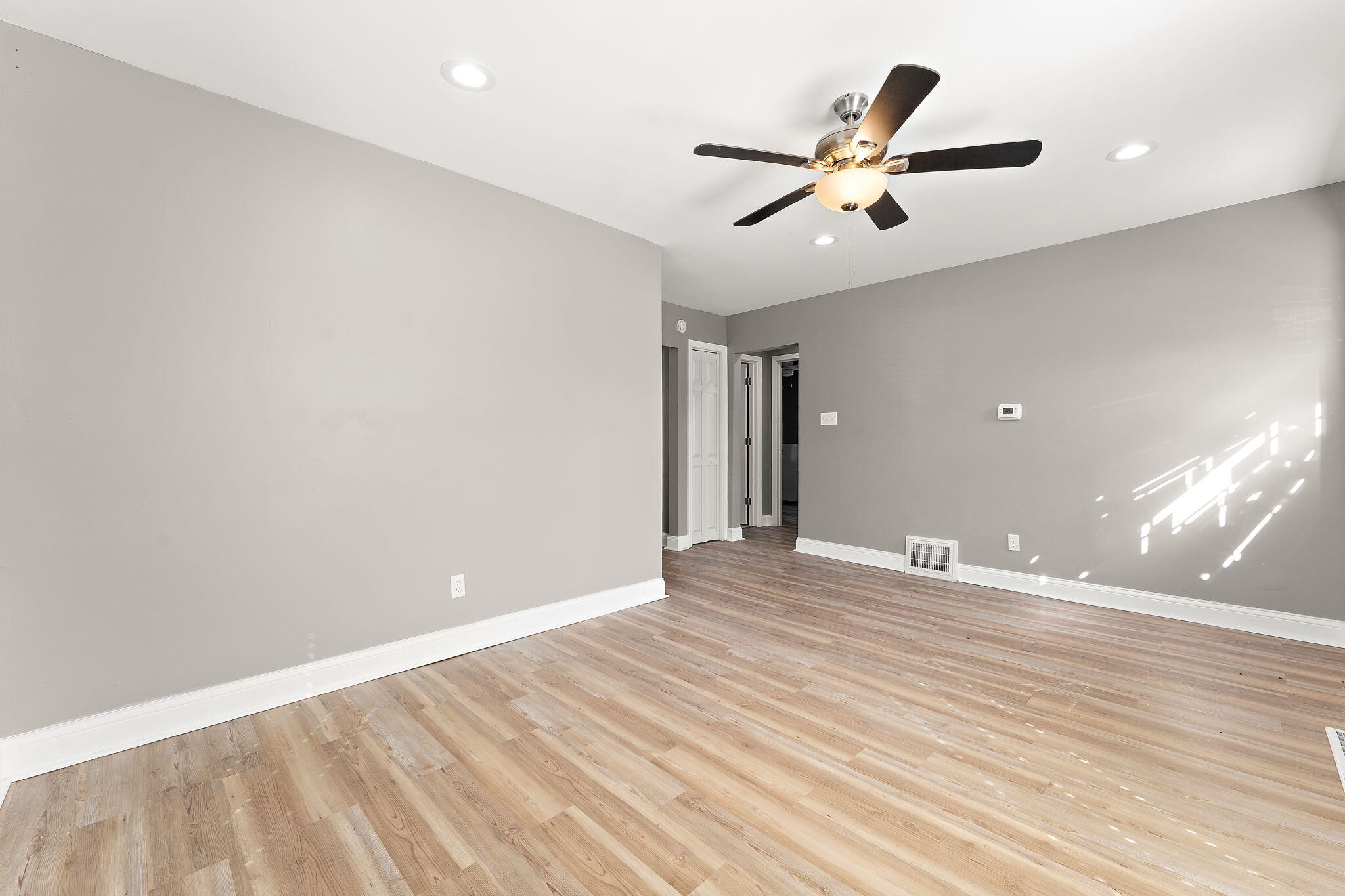 700 Ralston Street Gary, IN 46406 - Photo 6 of 27 2048x1365