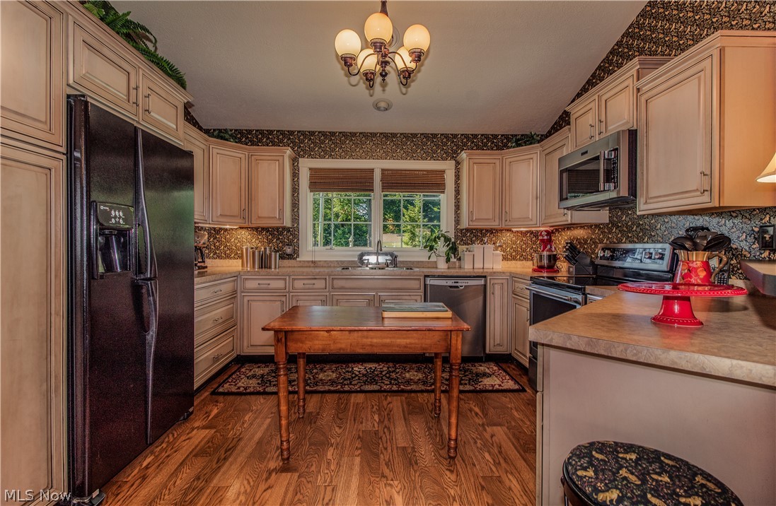 3512 Dickenson Road Ashtabula, OH 44004 - Photo 7 of 35 Gallery Image 7