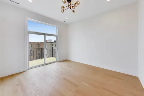 $625,000 | 1244 North Kedzie Avenue, Unit 4, Chicago, IL 60651