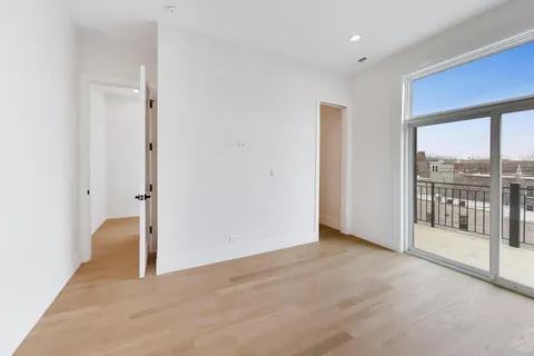 $625,000 | 1244 North Kedzie Avenue, Unit 4, Chicago, IL 60651