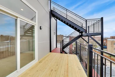 $625,000 | 1244 North Kedzie Avenue, Unit 4, Chicago, IL 60651
