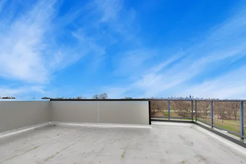 $625,000 | 1244 North Kedzie Avenue, Unit 4, Chicago, IL 60651
