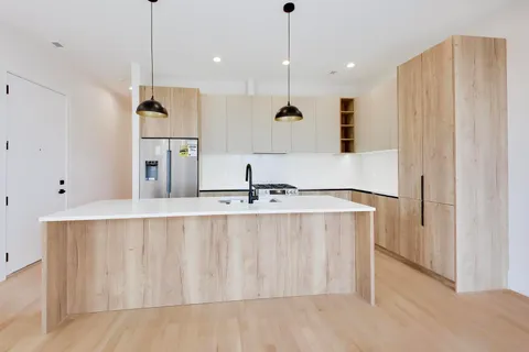 $625,000 | 1244 North Kedzie Avenue, Unit 4, Chicago, IL 60651
