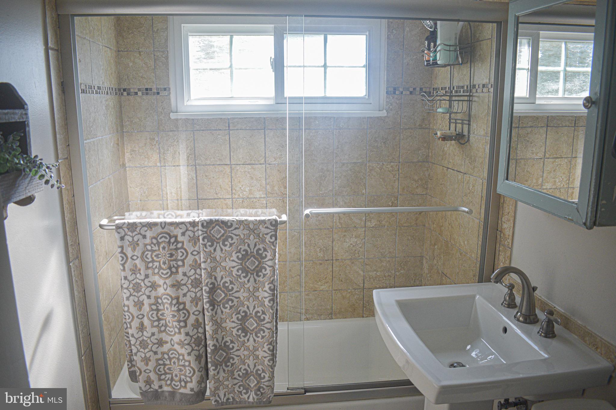 9302 Andover Road Philadelphia, PA 19114 - Photo 13 of 31 Gallery Image 13