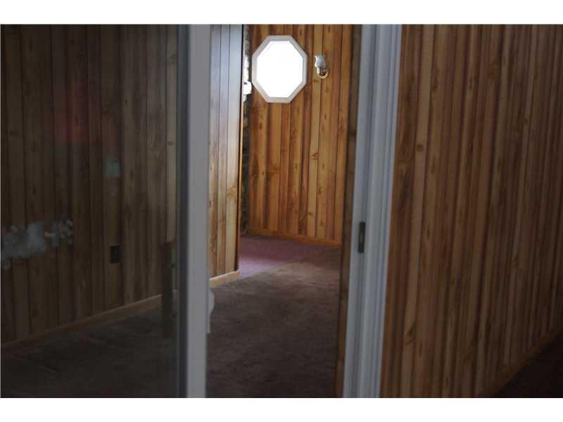 740 Fort Mary Road Donegal, PA 15628 - Photo 6 of 7 Entry/Foyer.