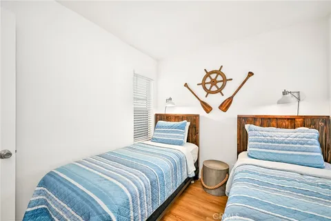 $10,000,000 | 4103 Seashore Drive, Newport Beach, CA 92663