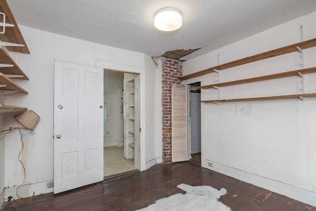 110 Old Amherst Road Sunderland, MA 01375 - Photo 34 of 41