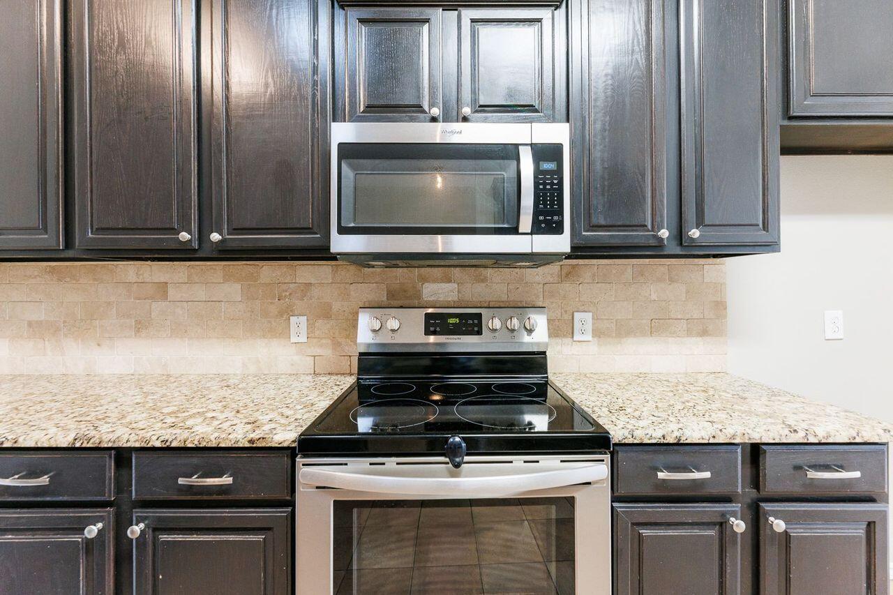 10602 Clinton Avenue Lubbock, TX 79424 - Photo 15 of 45 -