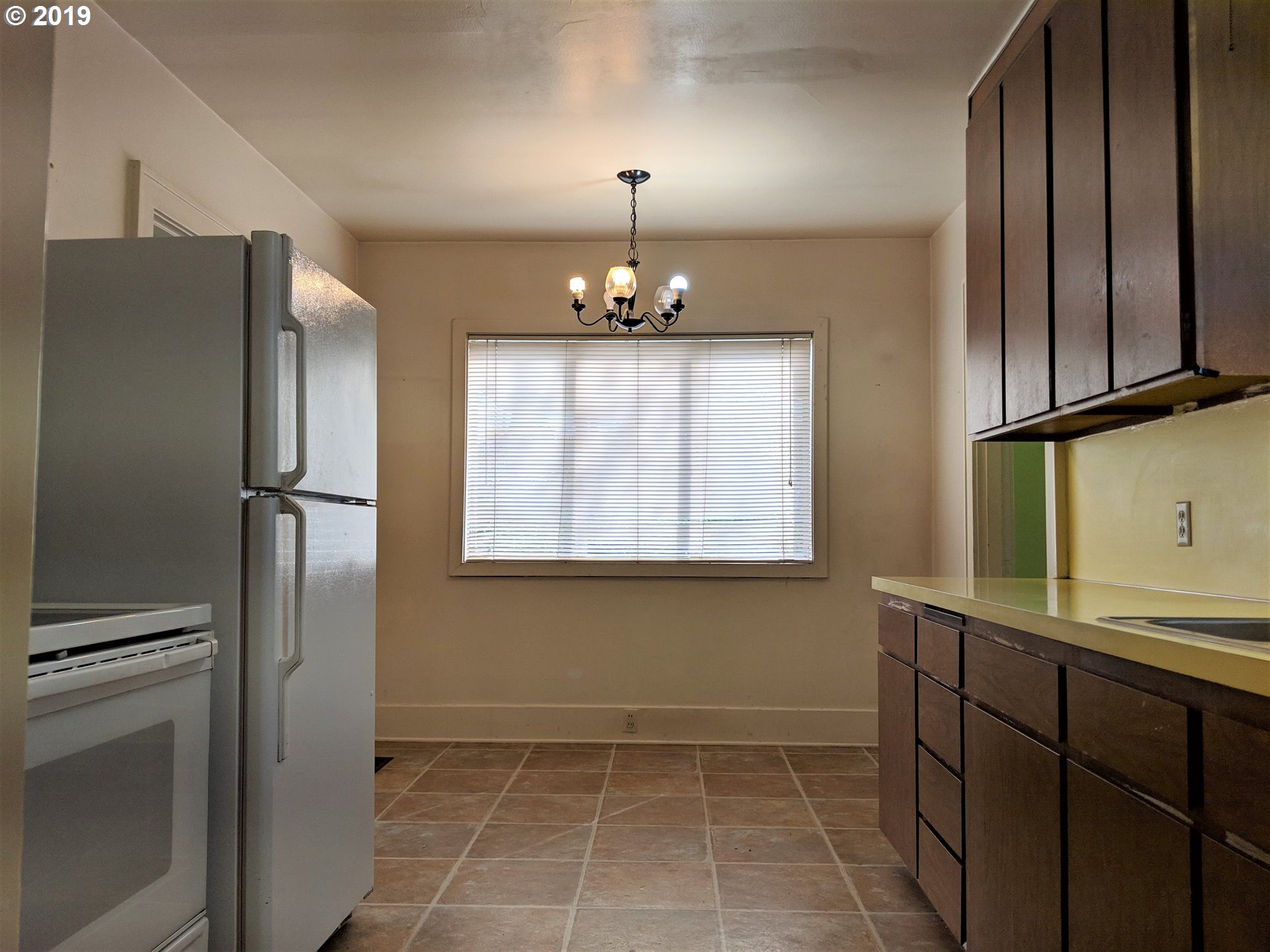 706 Southwest Taylors Ferry Road Portland, OR 97219 - Photo 4 of 8 Gallery Image 4