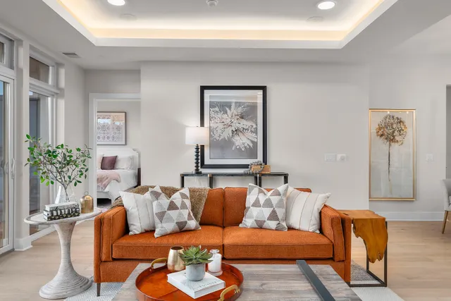 $960,000 | 1 Hill Farm Court, Unit 107, North Oaks, MN 55127