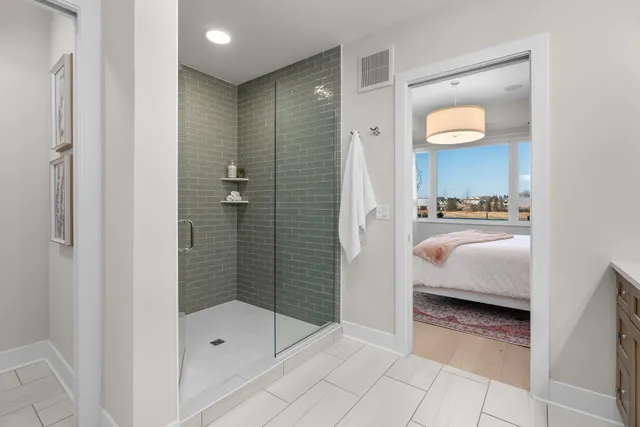 $960,000 | 1 Hill Farm Court, Unit 107, North Oaks, MN 55127