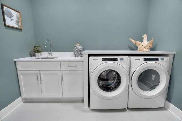 $960,000 | 1 Hill Farm Court, Unit 107, North Oaks, MN 55127