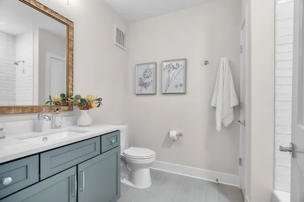 $960,000 | 1 Hill Farm Court, Unit 107, North Oaks, MN 55127