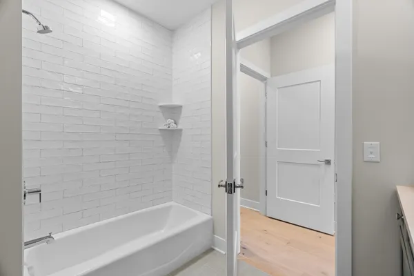 $960,000 | 1 Hill Farm Court, Unit 107, North Oaks, MN 55127