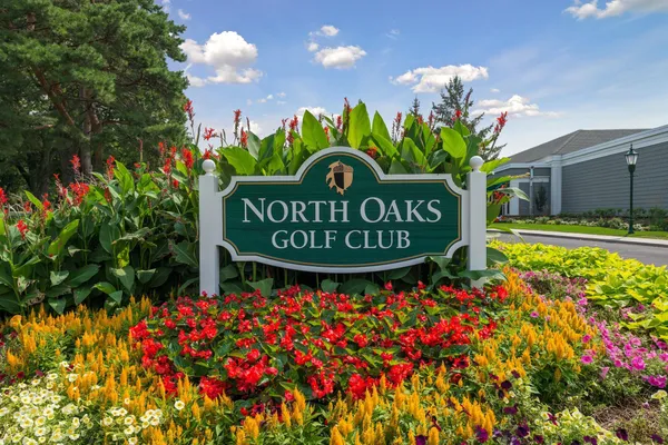 $960,000 | 1 Hill Farm Court, Unit 107, North Oaks, MN 55127