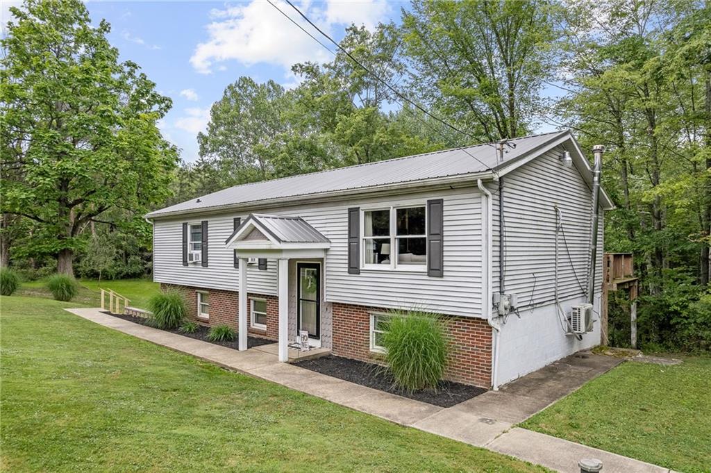 1639 Stoughton Road Slippery Rock, PA 16057 - Photo 3 of 48 Gallery Image 3