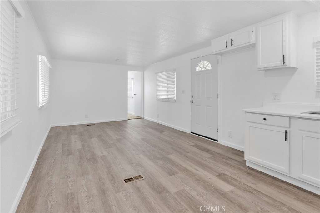 15252 Seneca Road, Unit 161 Victorville, CA 92392 - Photo 6 of 18