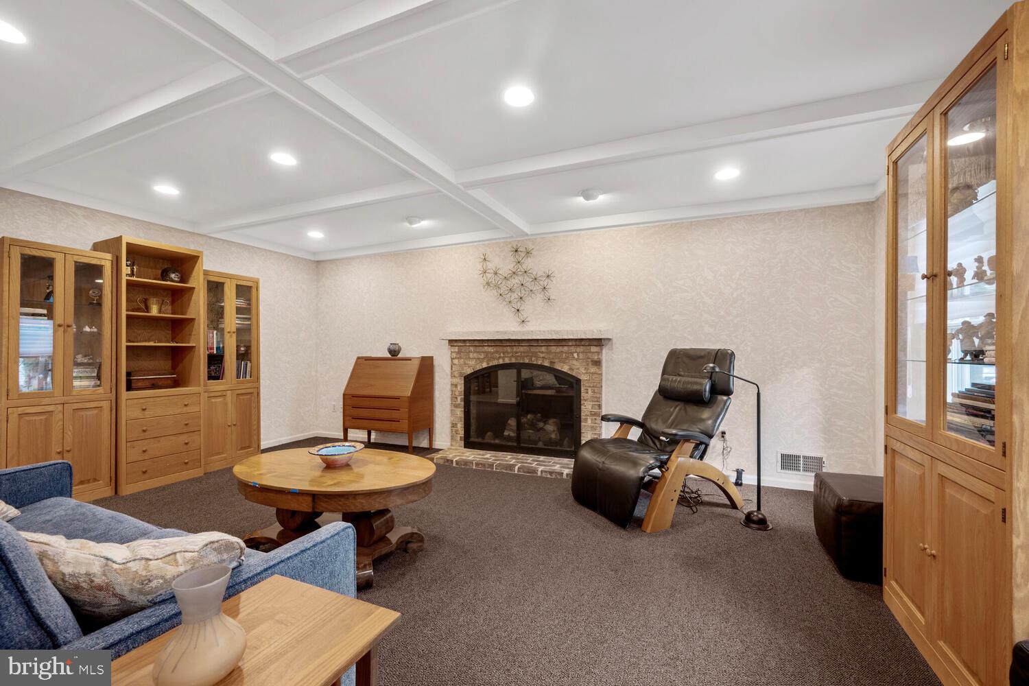 7906 Ivymount Terrace Potomac, MD 20854 - Photo 15 of 41 1st Floor Family Room with gas fireplace