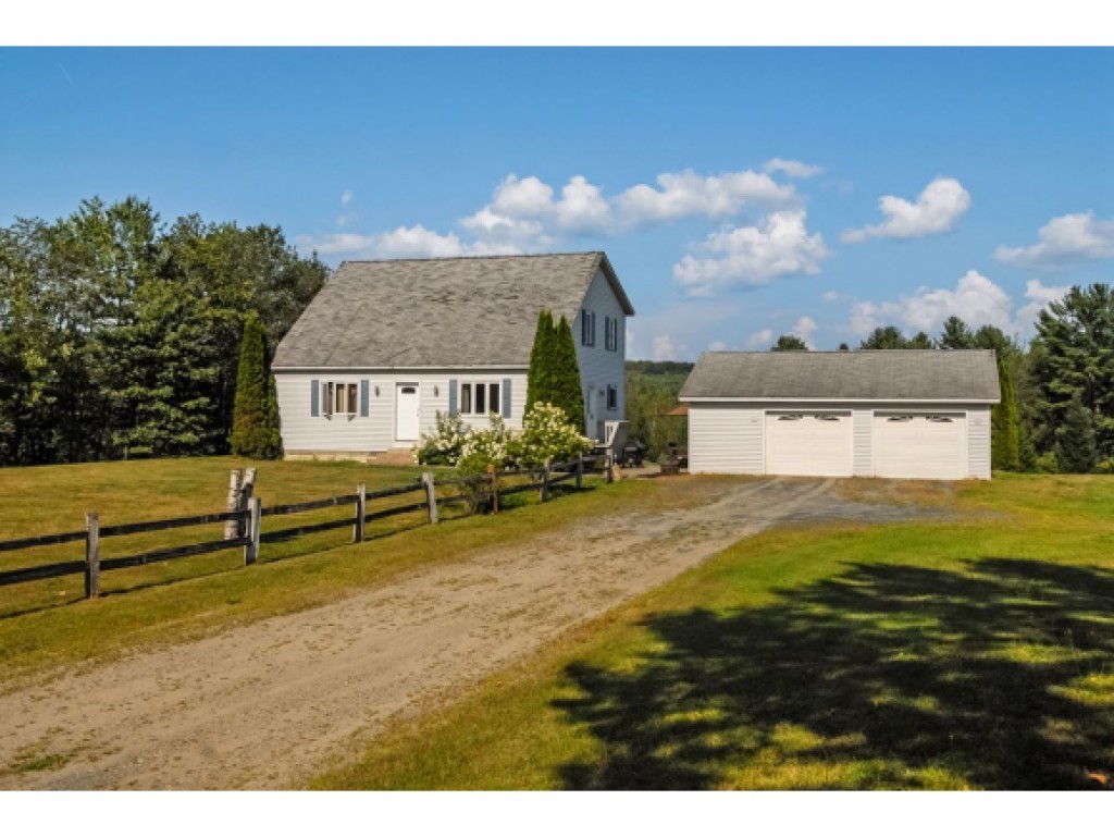 404 Jones Hill Road Canaan, NH 03741 - Photo 4 of 18 Gallery Image 4