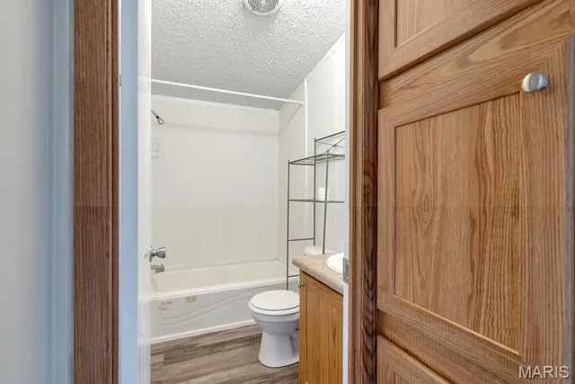 $275,000 | 201 Jenna Lee Drive, Foley, MO 63347